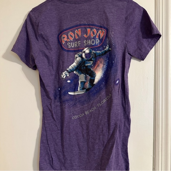RON JON Surf Shop Cocoa Beach Florida.     T-shirt purple - Picture 4 of 6